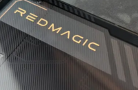 REDMAGIC预告将推出搭载骁龙8Gen3的游戏手柄