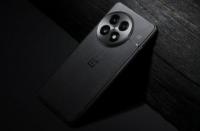 据称OnePlus13的图片泄露揭示了类似的设计但有一些显着的变化